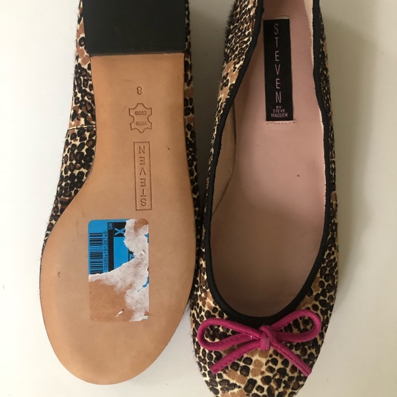 SOLD [Steve Madden] “Mitzie” Beige Print Flats Sz 8M - Picture 7 of 9
